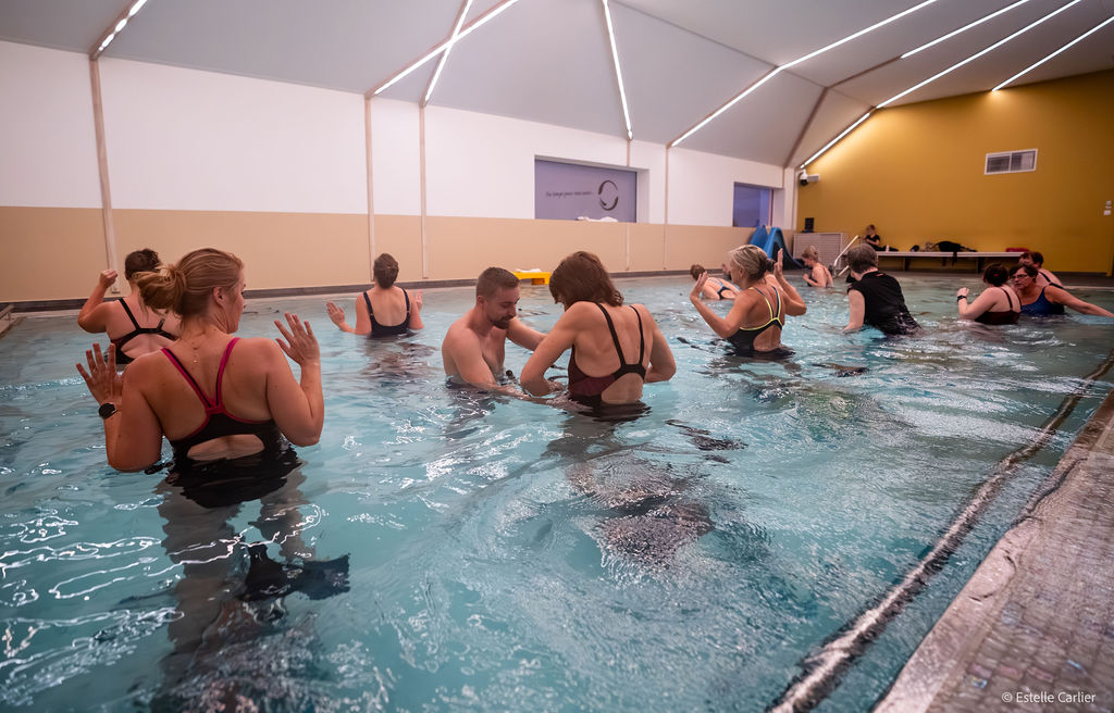 reportagecorpo-akowah-aquabiking-estellecarlier-photographeevent-1-2 Aquagym tournai et ath activité aquatique